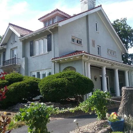 نياغارا فالس، نيويورك Hanover House Bed And Breakfast المظهر الخارجي الصورة