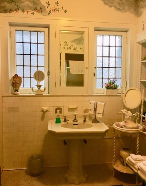 نياغارا فالس، نيويورك Hanover House Bed And Breakfast المظهر الخارجي الصورة