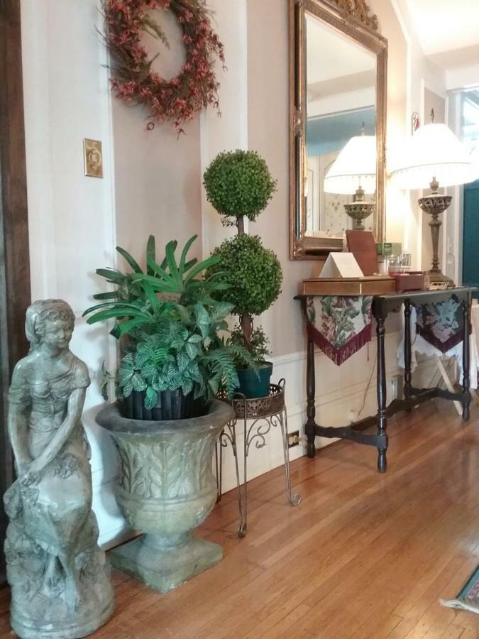 نياغارا فالس، نيويورك Hanover House Bed And Breakfast المظهر الخارجي الصورة