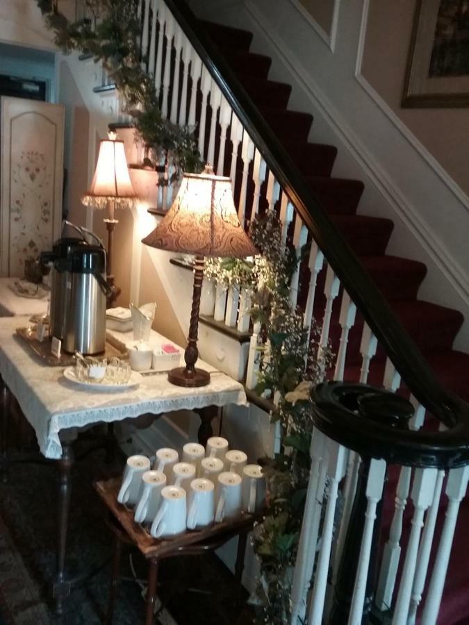 نياغارا فالس، نيويورك Hanover House Bed And Breakfast المظهر الخارجي الصورة