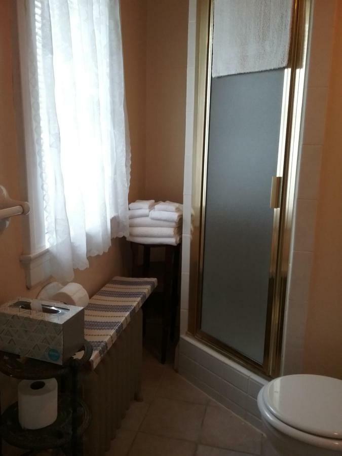 نياغارا فالس، نيويورك Hanover House Bed And Breakfast المظهر الخارجي الصورة